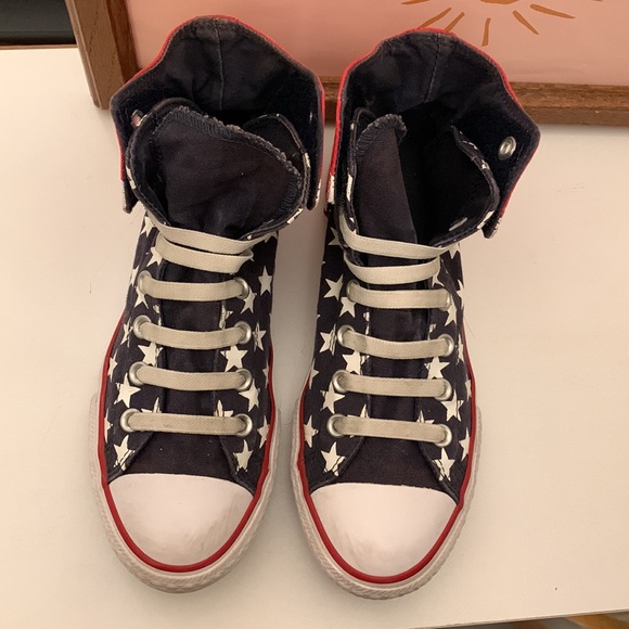 SOLD!!!
Converse All Star Chuck Taylor Stars and Stripes High Tops. - Picture 2 of 8